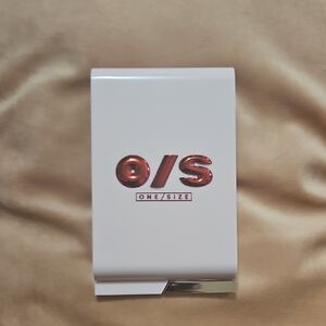 ONE/SIZE White and Rose Gold Compact (NEW)